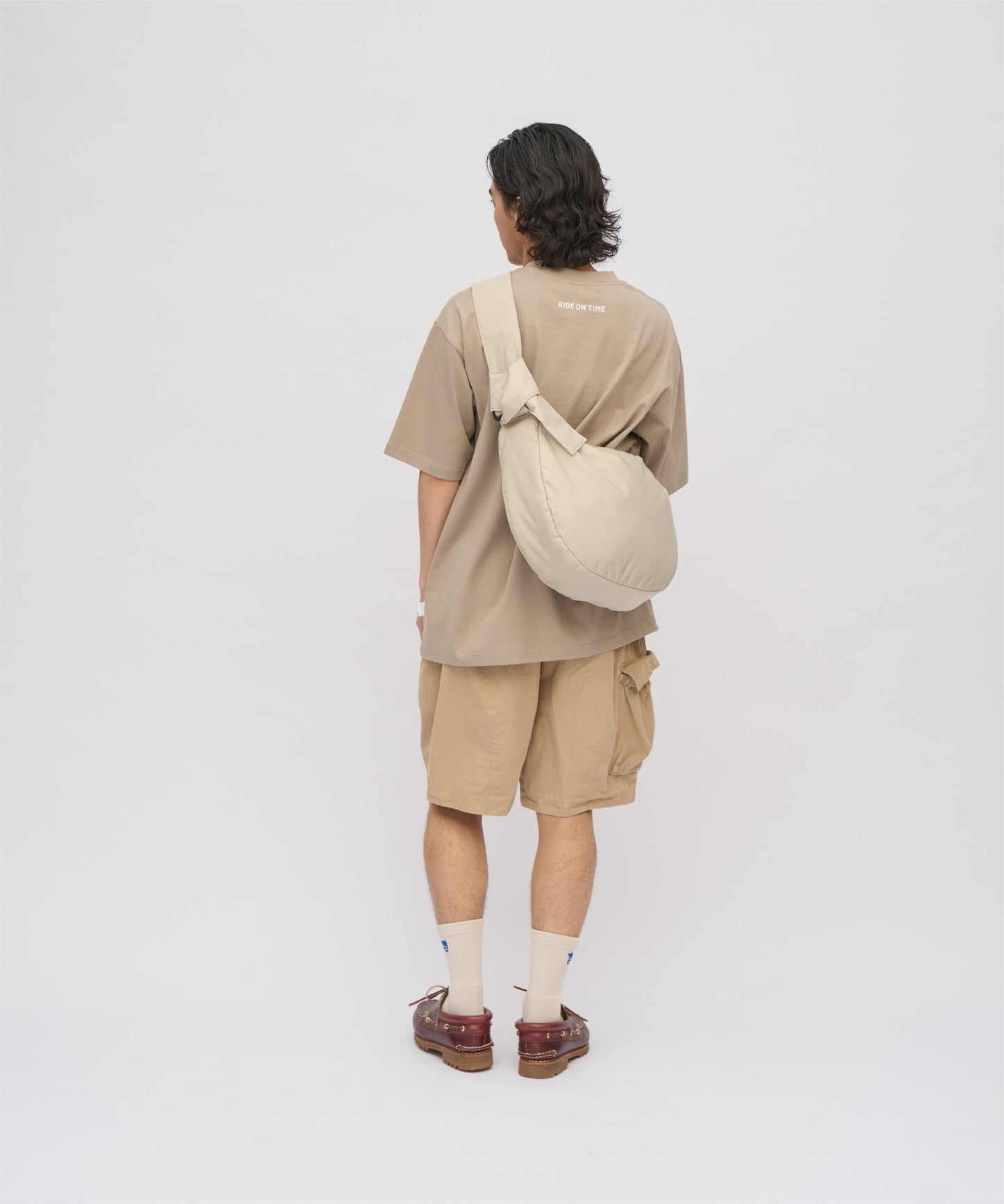 Broad band cloud half moon bag (medium)