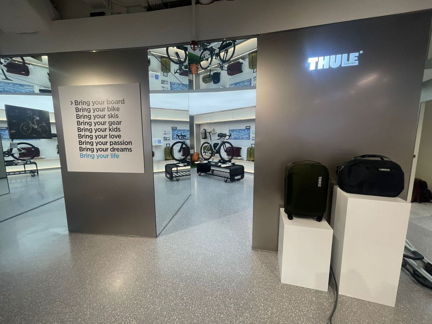 THULE X BMW 露營主題展示廳