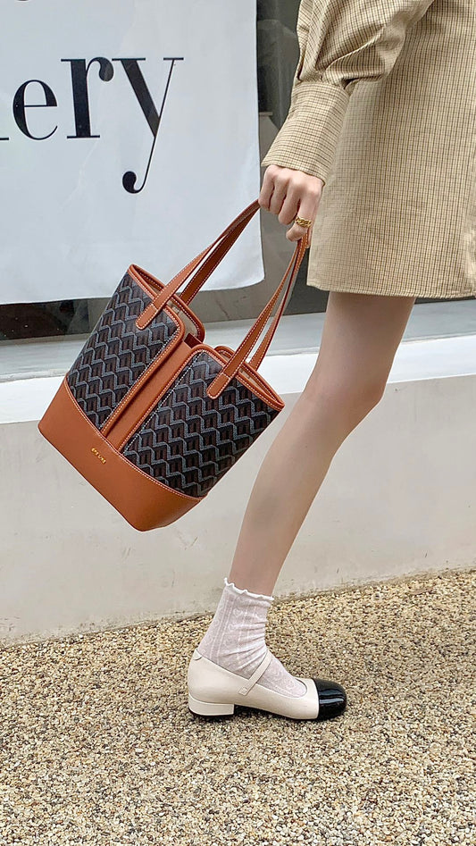 Dog tooth hanging basket bag