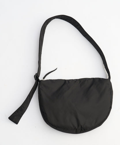 Broad band cloud half moon bag (medium)