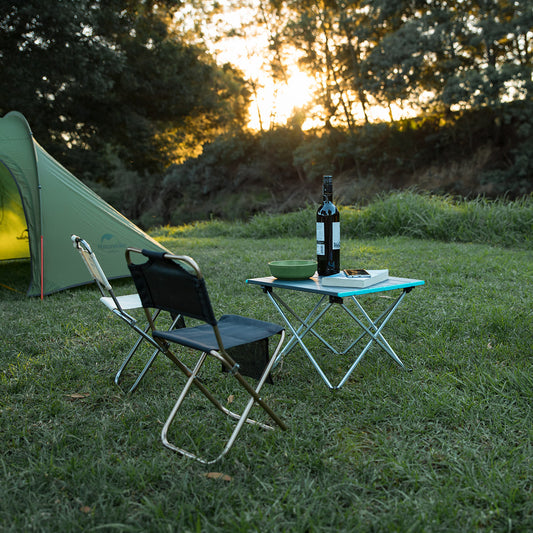 Extremely lightweight rollable aluminum camping table (small)