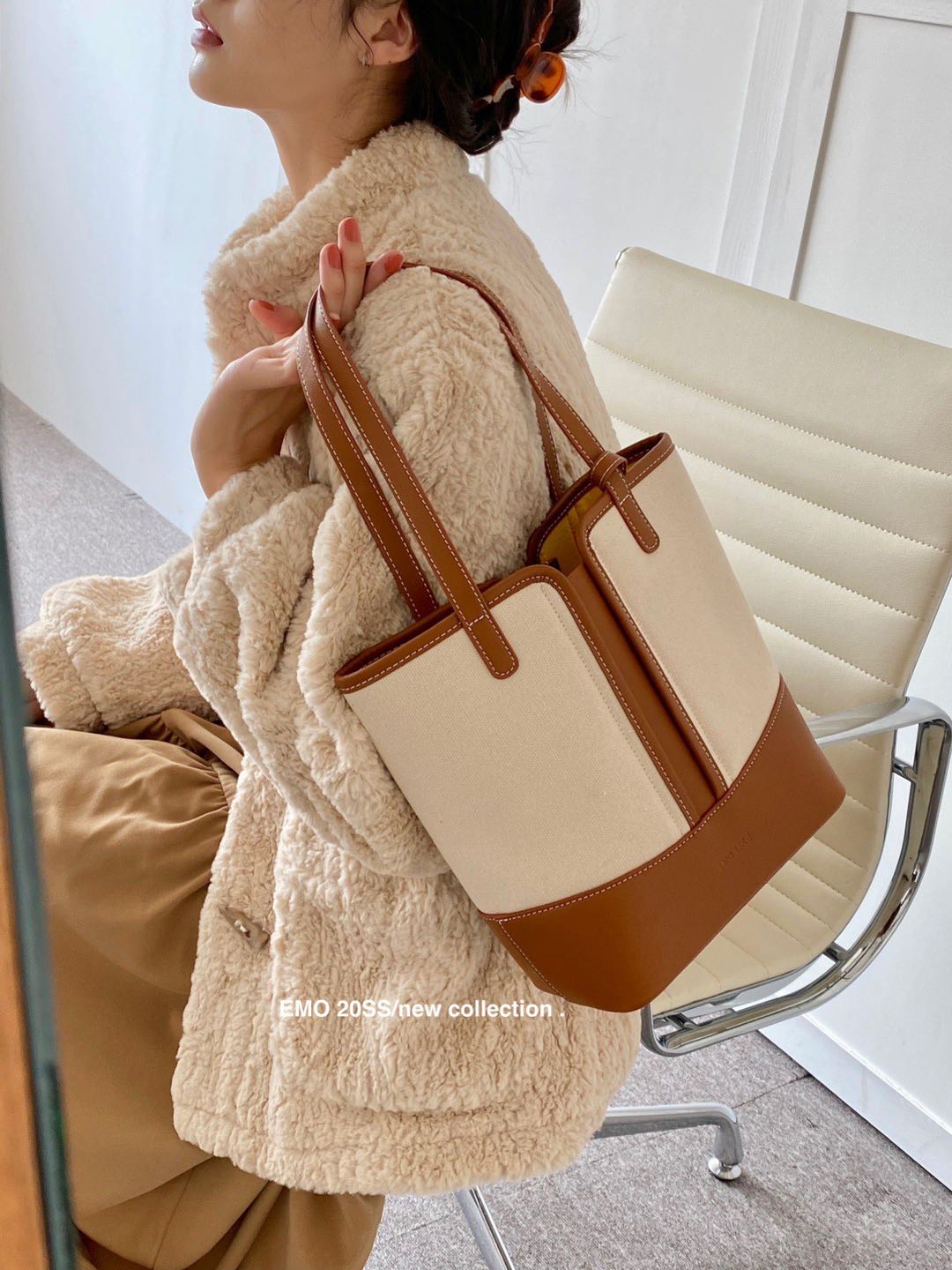 Canvas Bucket Bag