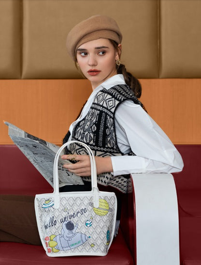 Upgraded version of graffiti bag (horizontal version - small) Graffiti Totebag Small