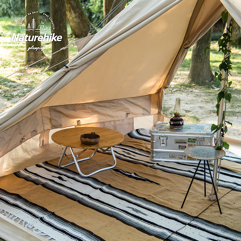 Cotton pyramid tent for four to six people